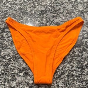 Skims Mid Coverage Bottom